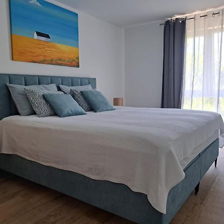 Apartmani Vukadin Vir Exteriör bild