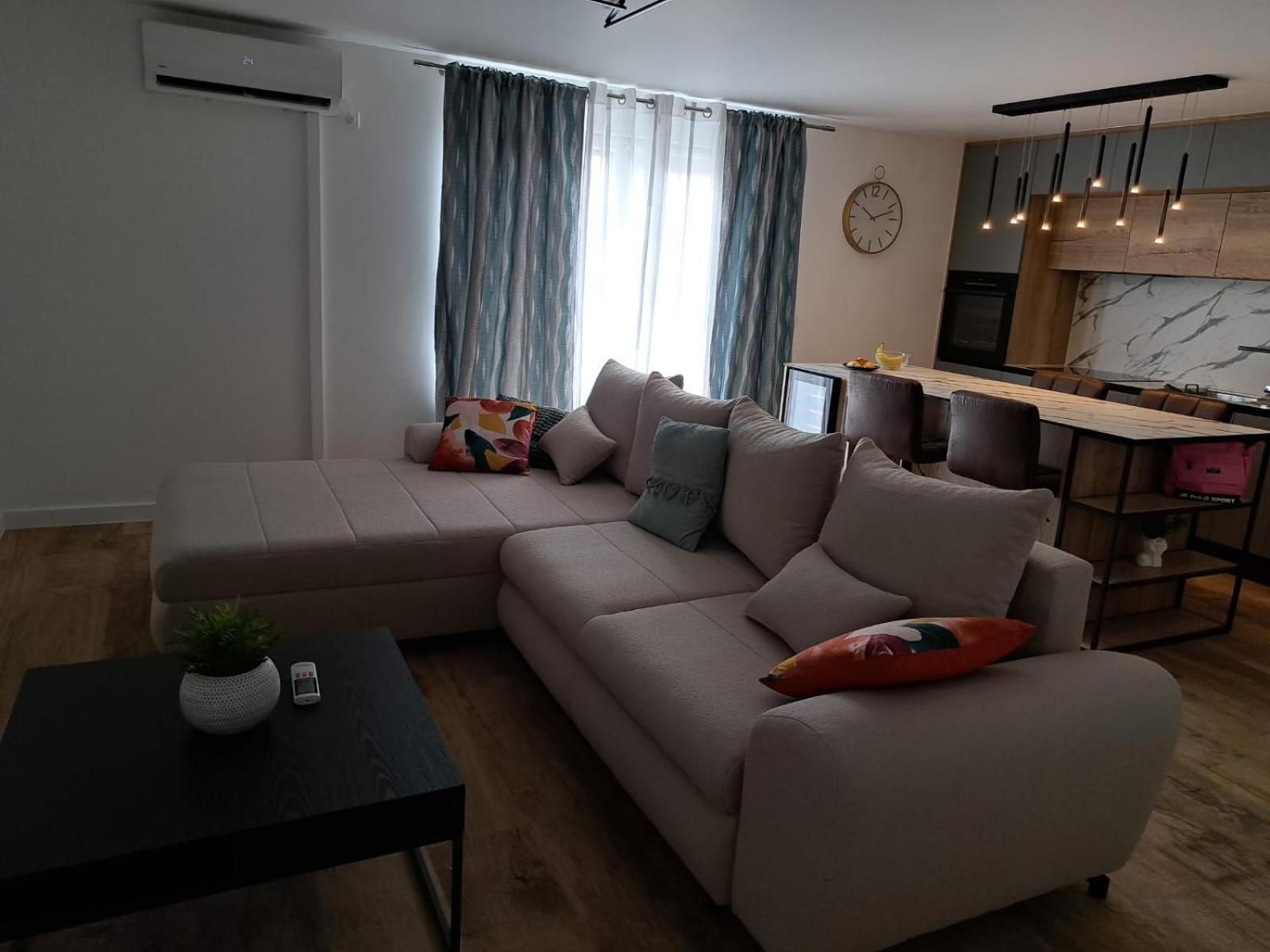 Apartmani Vukadin Vir Exteriör bild