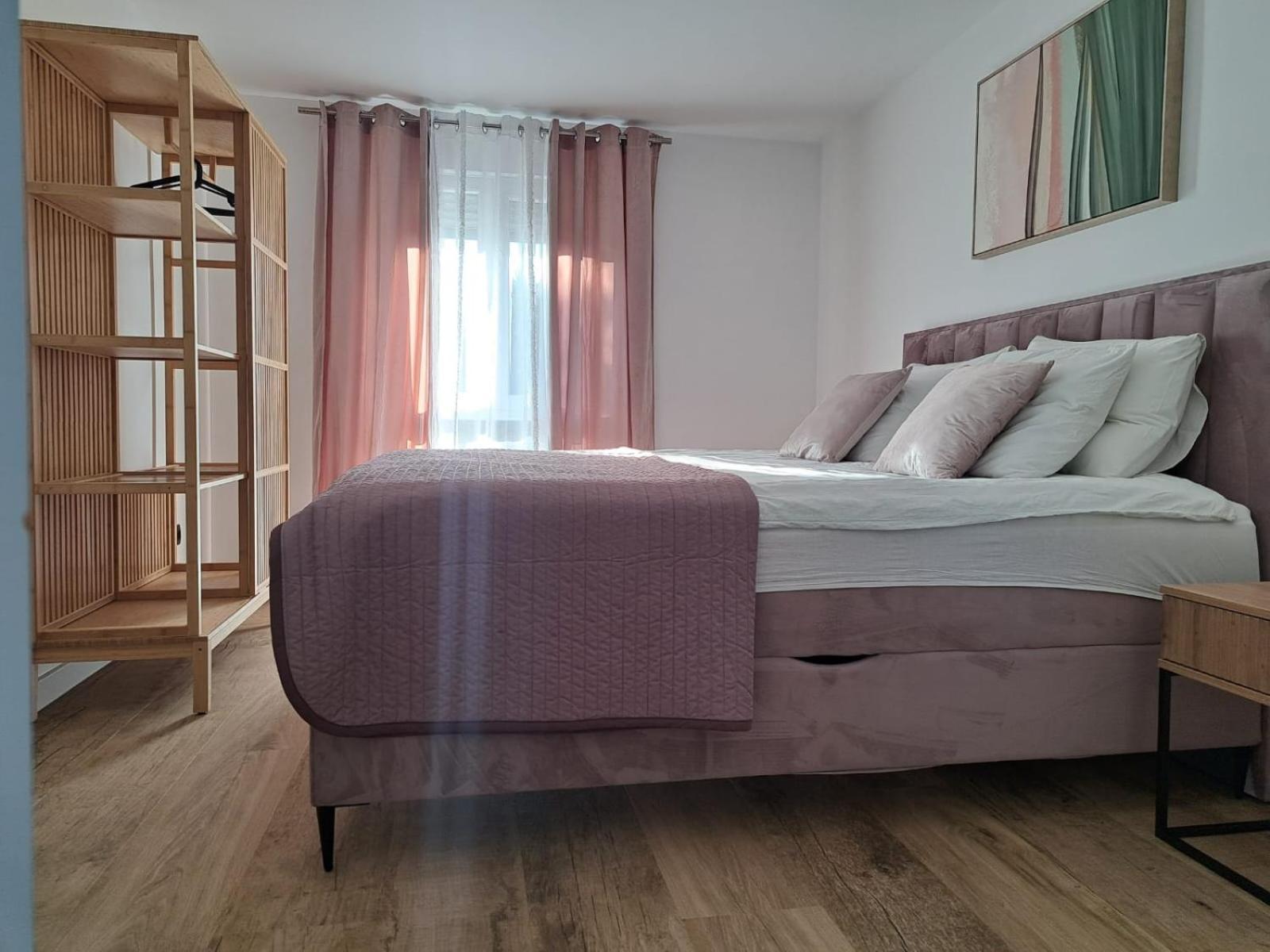 Apartmani Vukadin Vir Exteriör bild